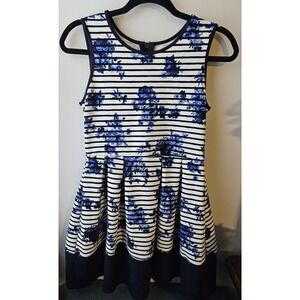KNITWORKS GIRLS SIZE 10 BLUE/WHITE DRESS No Size NO TAG